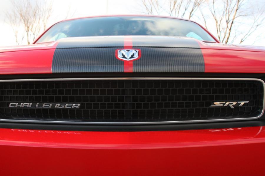  Dodge Challenger SRT8 2008 года  (фото 302 из 356)